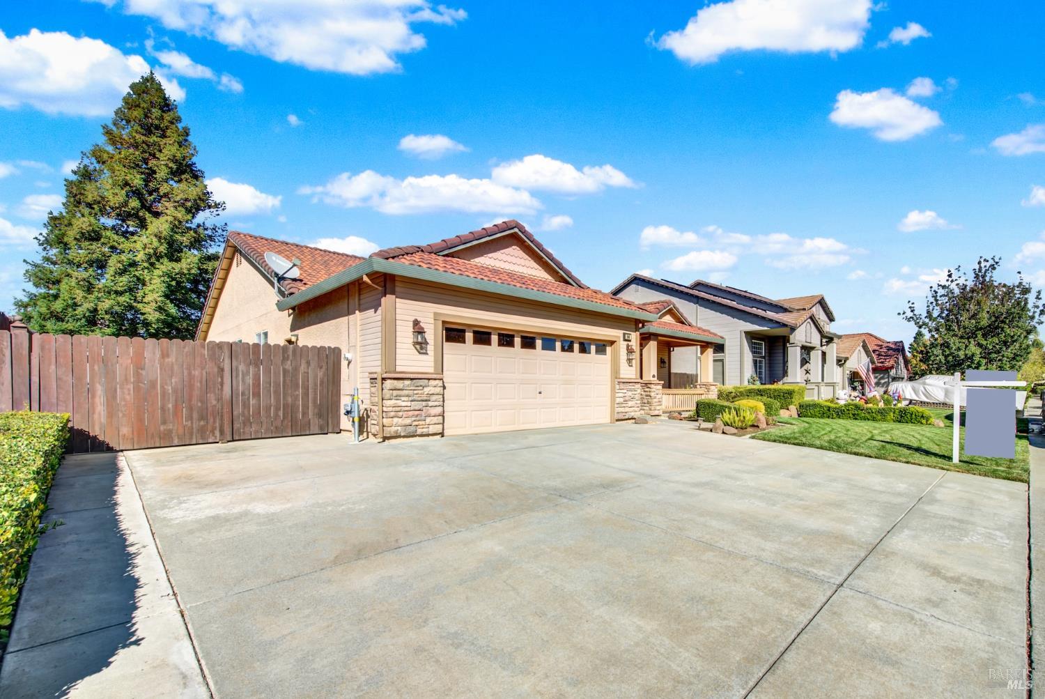 Detail Gallery Image 13 of 73 For 800 Alexander Dr, Dixon,  CA 95620 - 3 Beds | 2 Baths