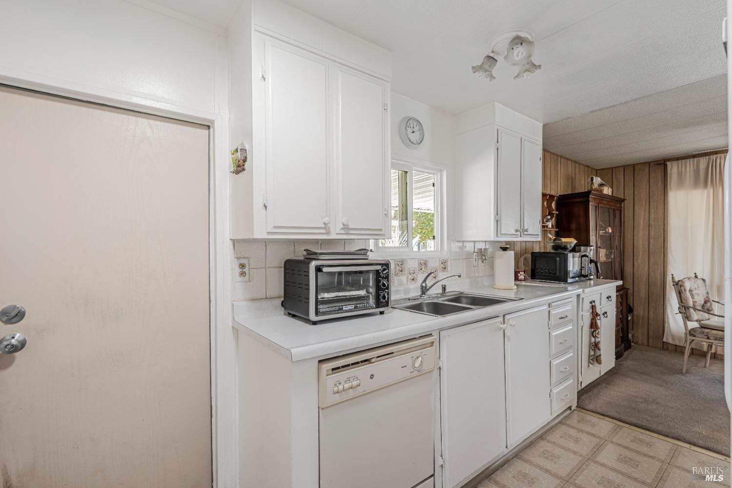 Detail Gallery Image 13 of 37 For 300 E H St 225, Benicia,  CA 94510 - 2 Beds | 1 Baths