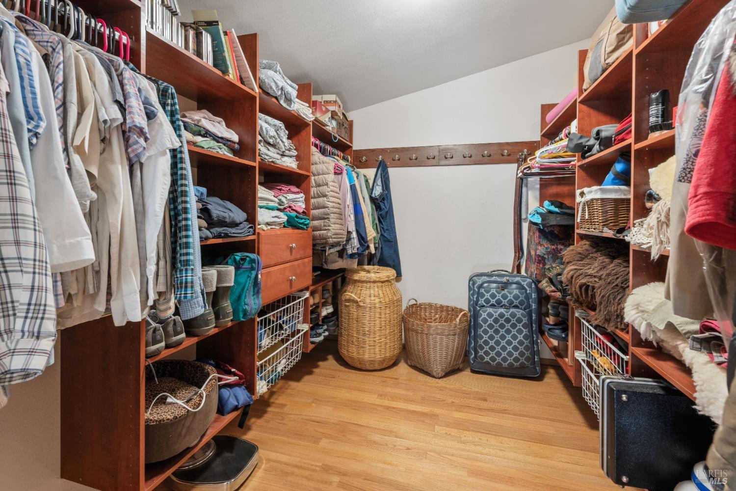 Detail Gallery Image 14 of 48 For 7420 Eastside Potter Valley Rd, Ukiah,  CA 95482 - 3 Beds | 2 Baths