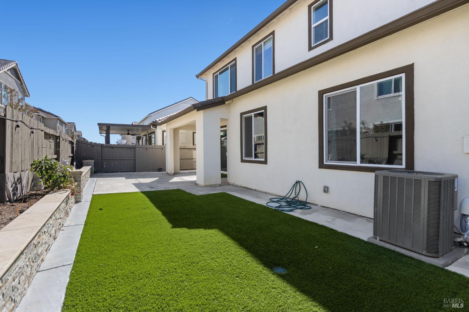 Detail Gallery Image 22 of 27 For 845 Cosmos Dr, Vacaville,  CA 95687 - 4 Beds | 3 Baths