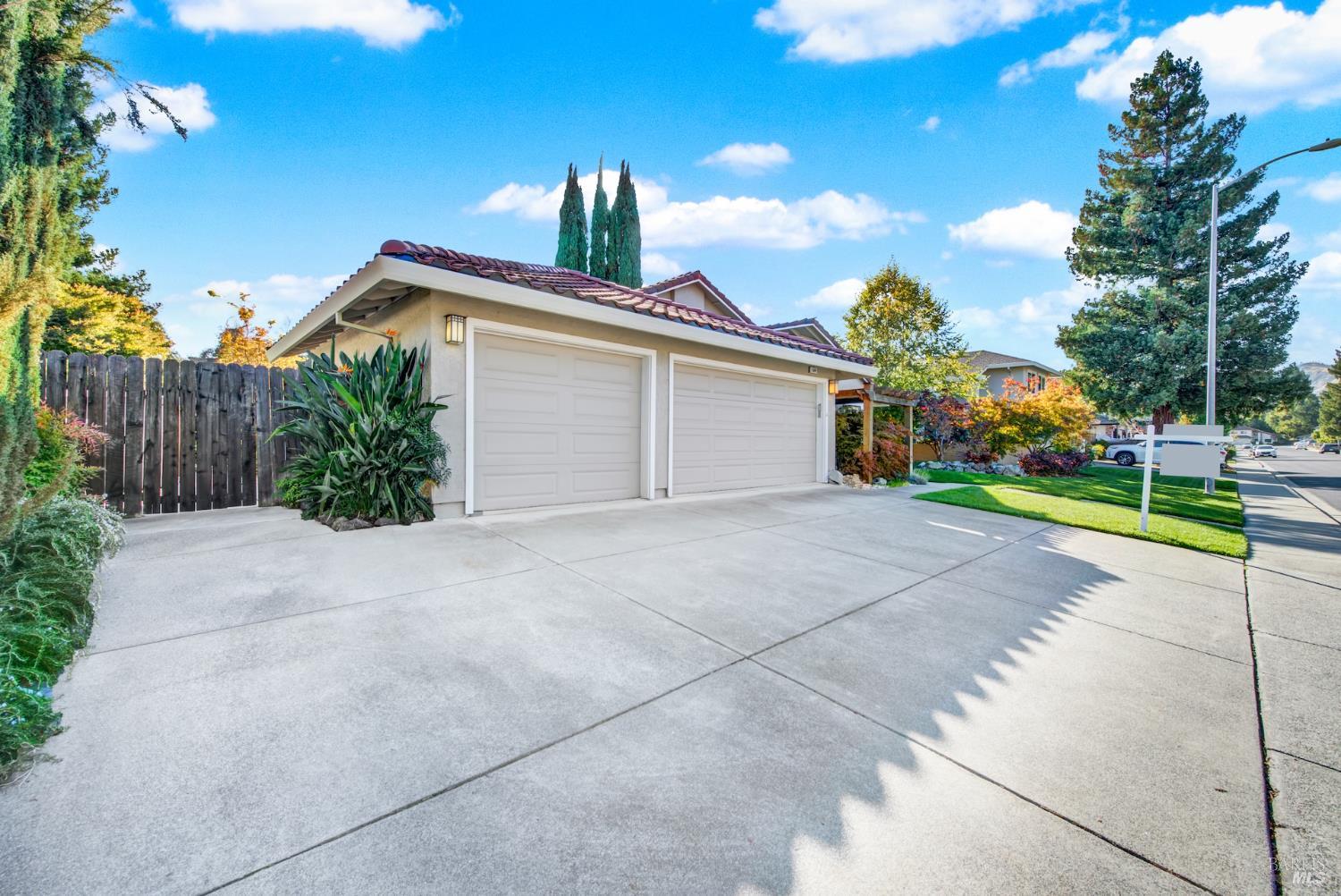 Detail Gallery Image 7 of 89 For 524 Arlene Dr, Vacaville,  CA 95688 - 4 Beds | 2 Baths