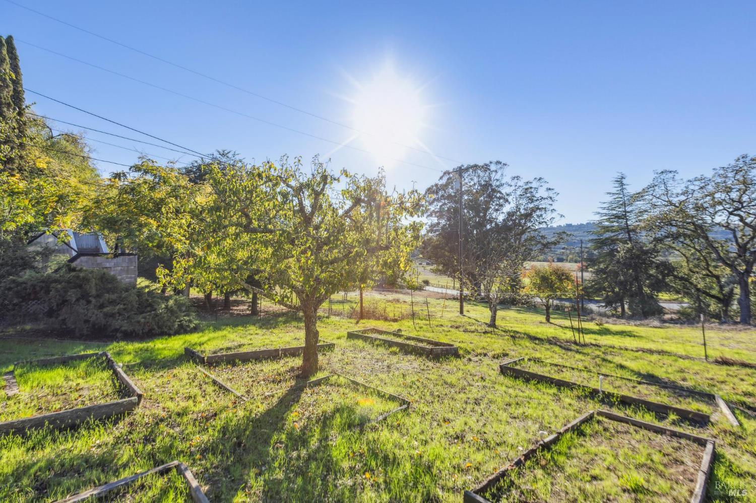 Detail Gallery Image 53 of 75 For 4050 Sonoma Mountain Rd, Santa Rosa,  CA 95404 - 4 Beds | 3/1 Baths