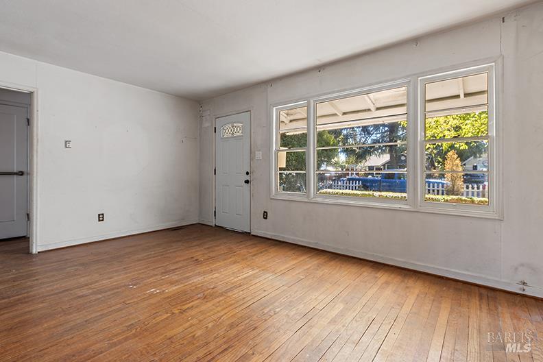 Detail Gallery Image 10 of 30 For 2931 Euclid Ave, Concord,  CA 94519 - 2 Beds | 1 Baths