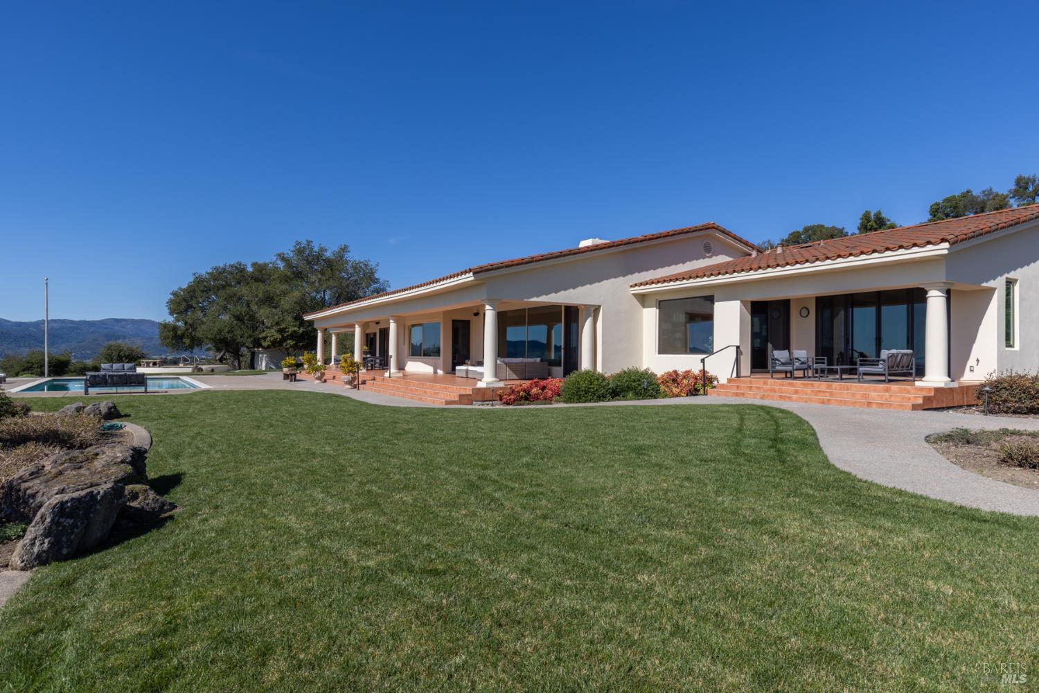 Detail Gallery Image 10 of 46 For 2300 Old  Soda Springs Rd, Napa,  CA 94558 - 6 Beds | 8/1 Baths