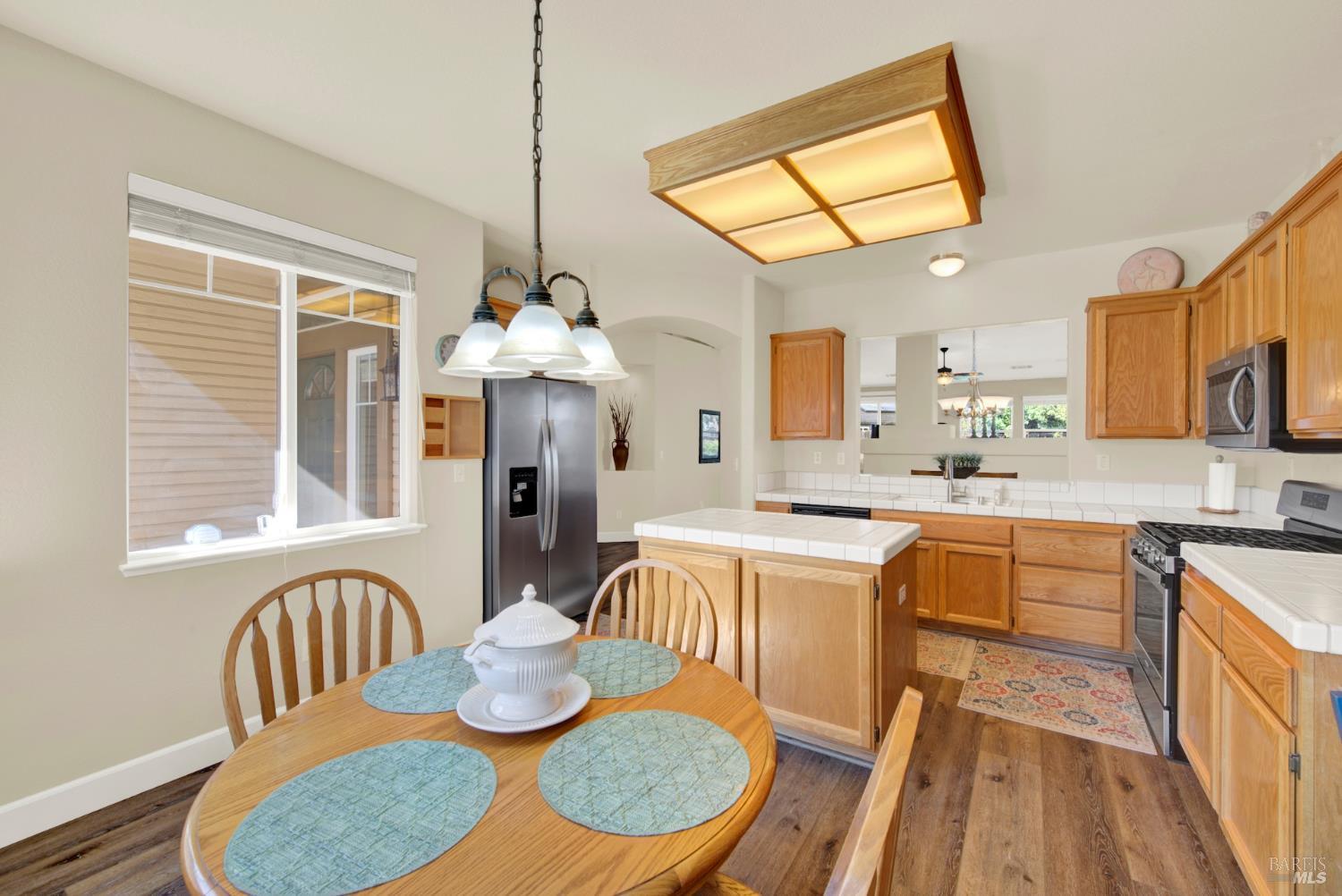 Detail Gallery Image 34 of 73 For 800 Alexander Dr, Dixon,  CA 95620 - 3 Beds | 2 Baths