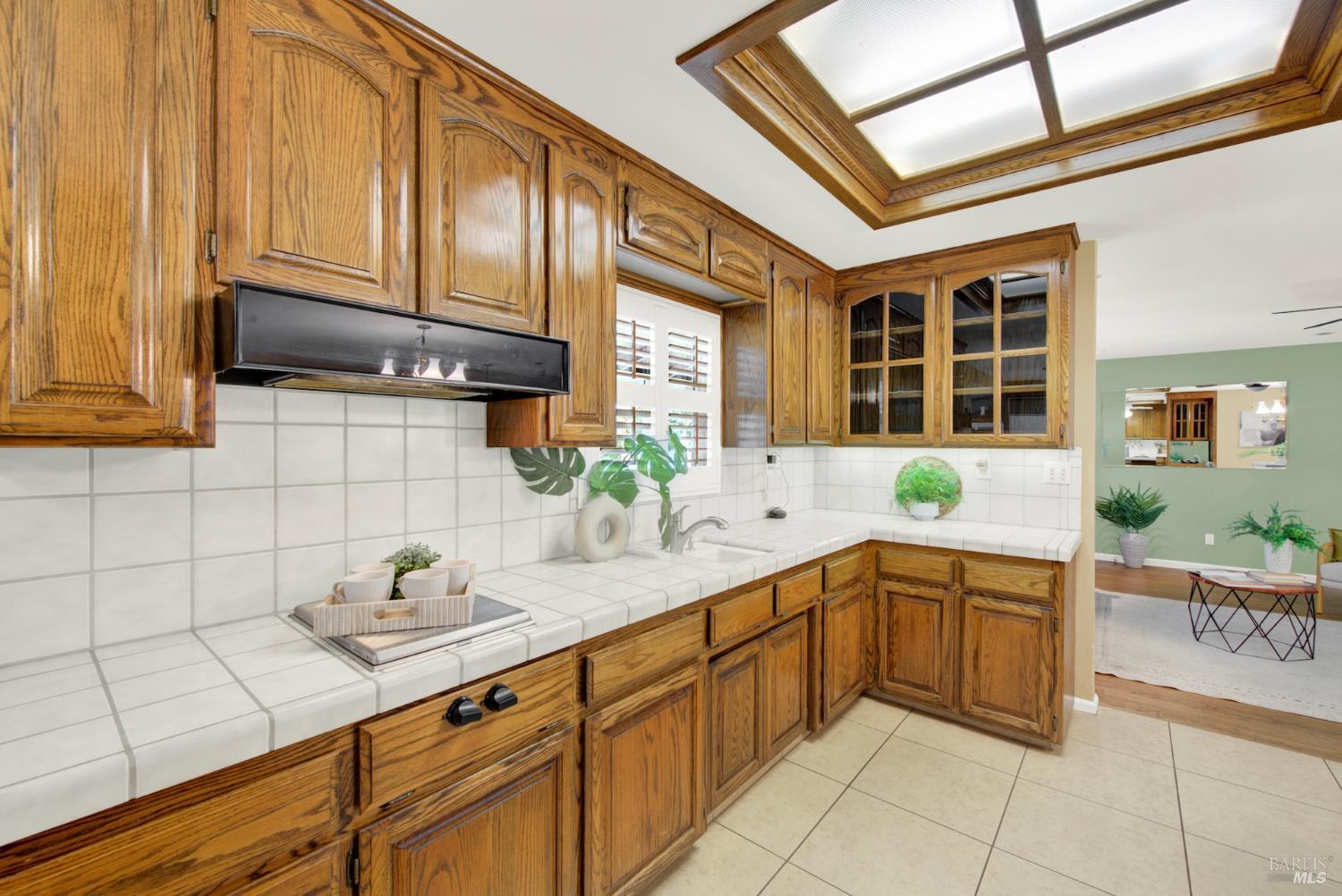 Detail Gallery Image 30 of 79 For 689 W C St, Dixon,  CA 95620 - 3 Beds | 3 Baths