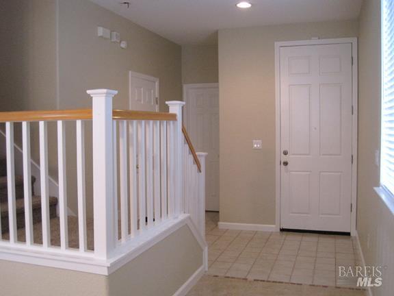 Detail Gallery Image 3 of 9 For 111 Chimney Rock Ct, Vacaville,  CA 95687 - 3 Beds | 2/1 Baths