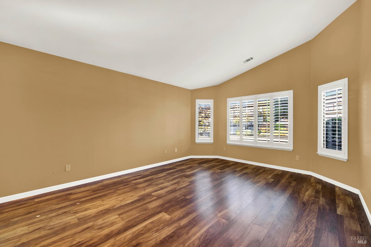 Detail Gallery Image 20 of 89 For 524 Arlene Dr, Vacaville,  CA 95688 - 4 Beds | 2 Baths