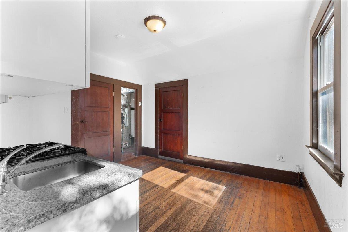 Detail Gallery Image 19 of 44 For 714 Mendocino Ave, Santa Rosa,  CA 95401 - 3 Beds | 1/2 Baths