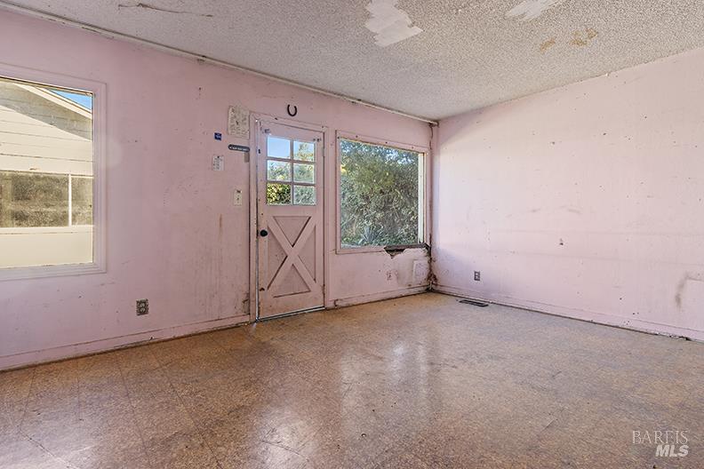 Detail Gallery Image 16 of 30 For 2931 Euclid Ave, Concord,  CA 94519 - 2 Beds | 1 Baths