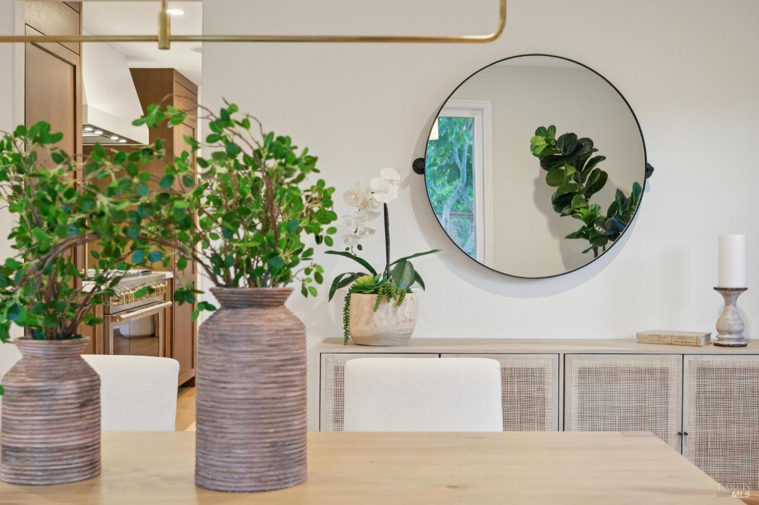 Detail Gallery Image 14 of 74 For 10 Chamberlain Ave, Novato,  CA 94947 - 5 Beds | 3/1 Baths