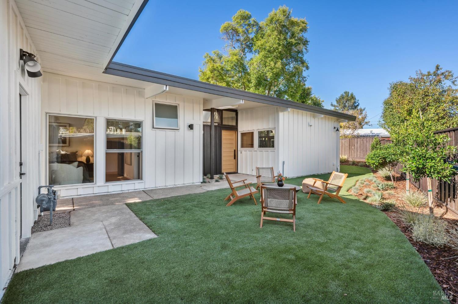 Detail Gallery Image 42 of 58 For 364 Hyacinth Way, San Rafael,  CA 94903 - 4 Beds | 2 Baths