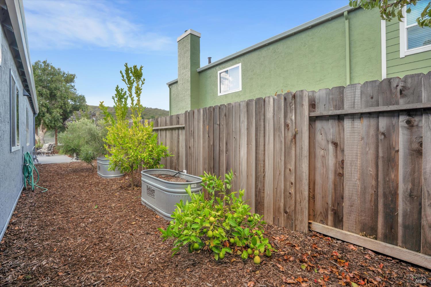 Detail Gallery Image 32 of 38 For 578 Morning Glory Dr, Benicia,  CA 94510 - 3 Beds | 2 Baths