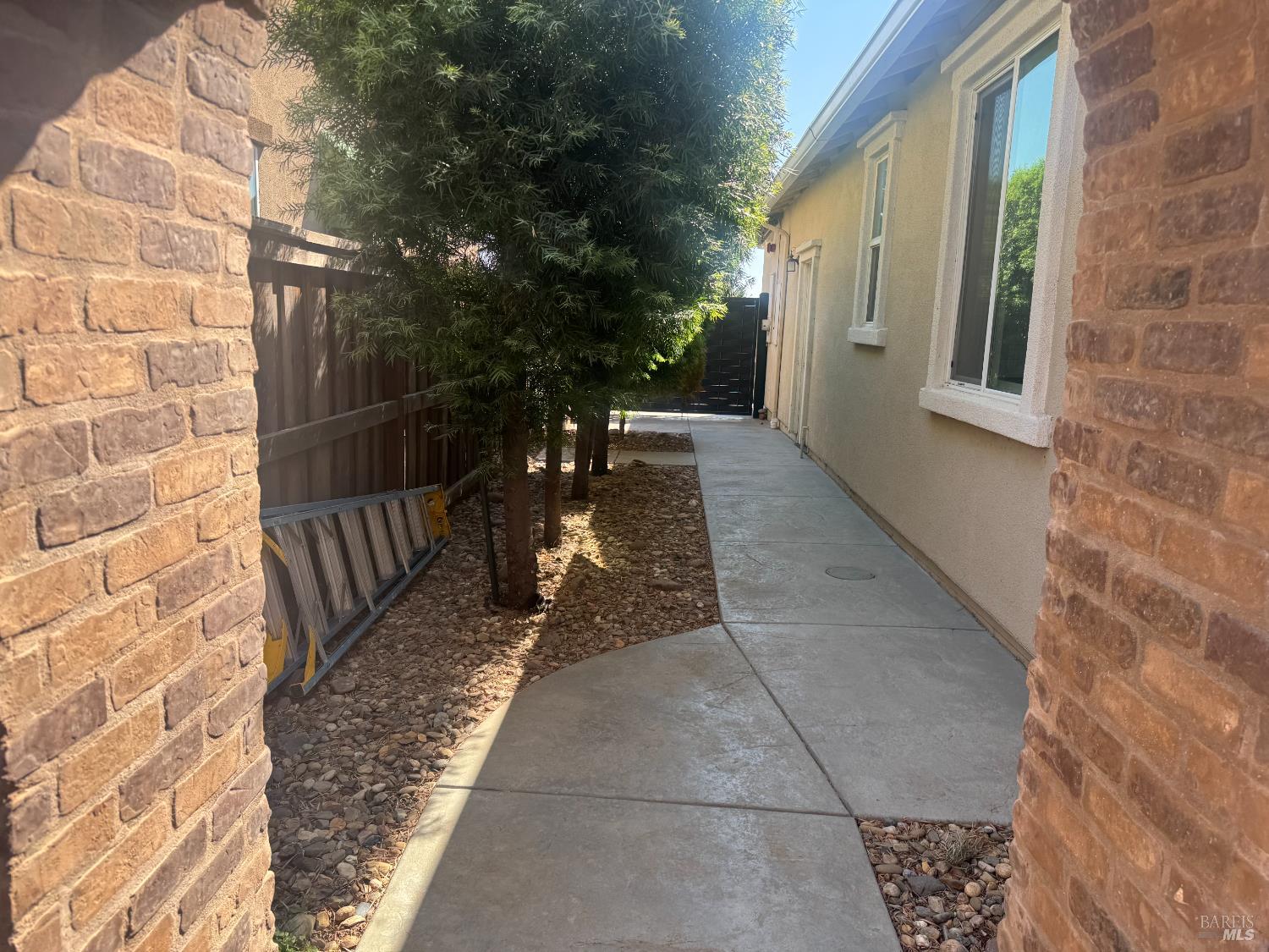 Detail Gallery Image 17 of 18 For 261 Joyce Dr, Vacaville,  CA 95687 - 4 Beds | 2 Baths