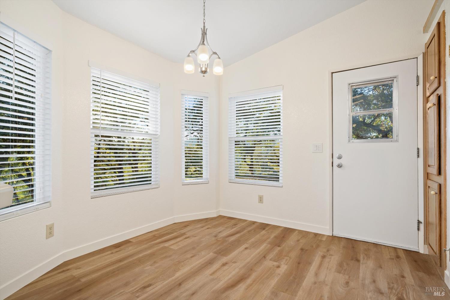 Detail Gallery Image 17 of 35 For 27770 Asti Rd, Cloverdale,  CA 95425 - 3 Beds | 2 Baths