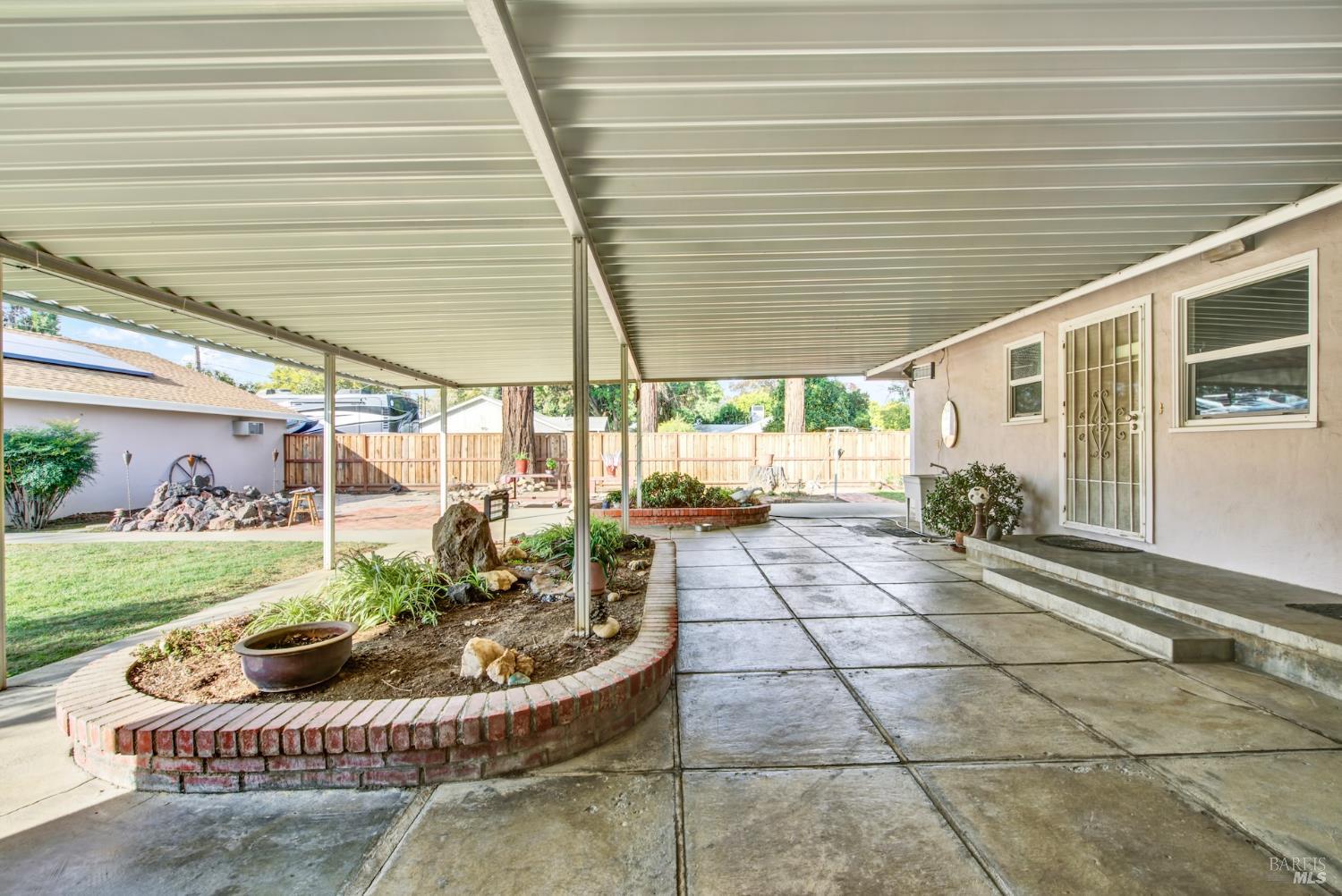 Detail Gallery Image 73 of 79 For 689 W C St, Dixon,  CA 95620 - 3 Beds | 3 Baths