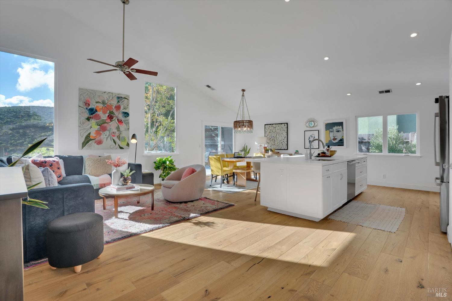 Detail Gallery Image 5 of 38 For 578 Morning Glory Dr, Benicia,  CA 94510 - 3 Beds | 2 Baths