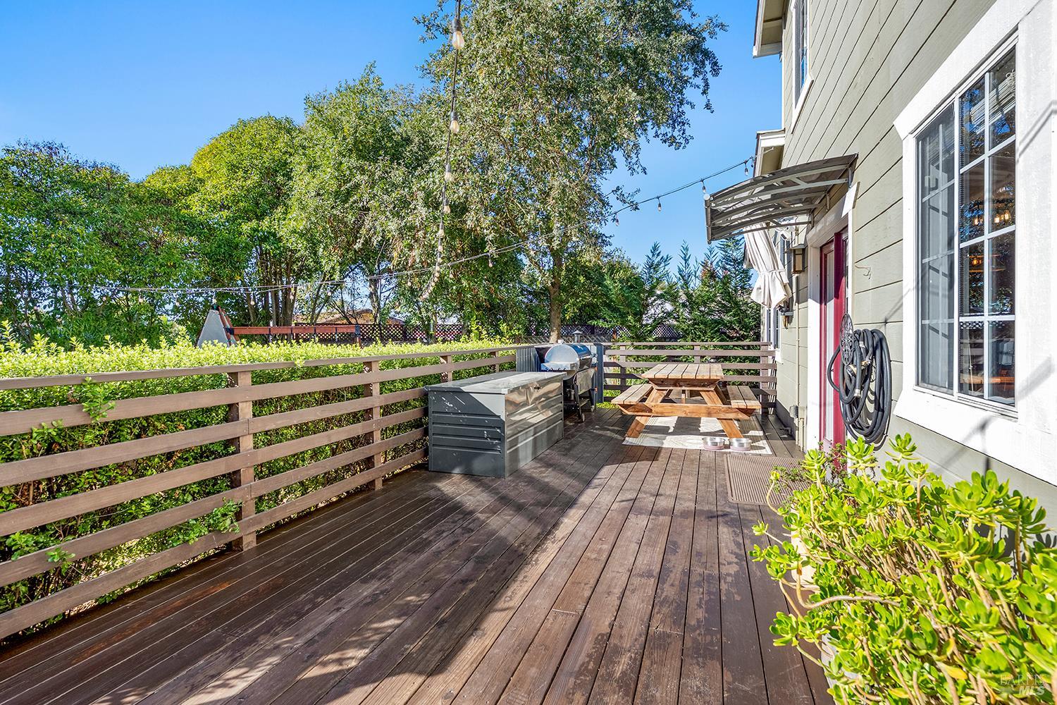 Detail Gallery Image 37 of 39 For 2595 Hardies Ln, Santa Rosa,  CA 95403 - 3 Beds | 2/1 Baths