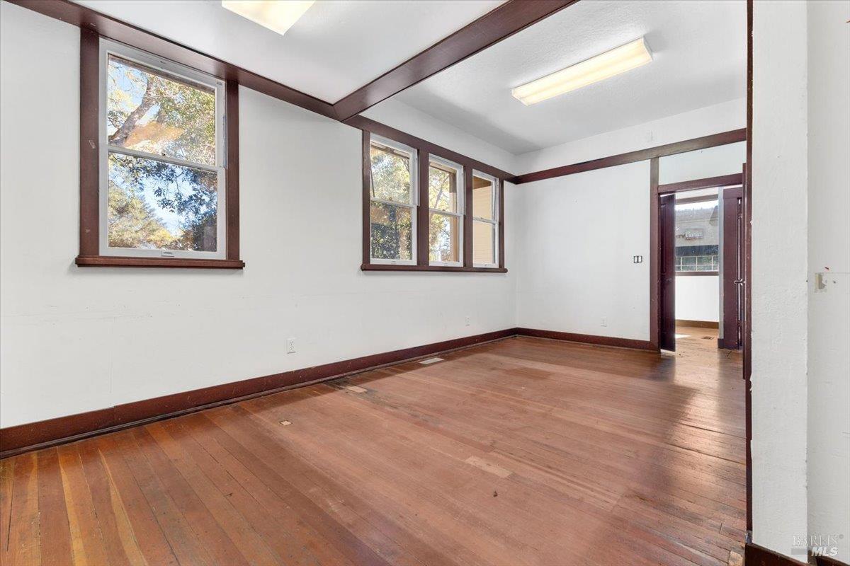 Detail Gallery Image 15 of 44 For 714 Mendocino Ave, Santa Rosa,  CA 95401 - 3 Beds | 1/2 Baths