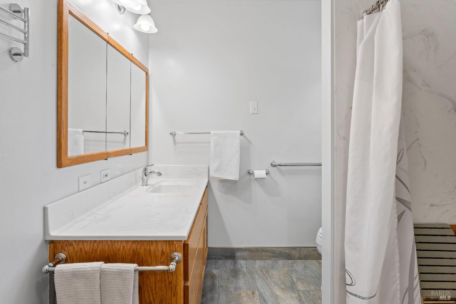 Detail Gallery Image 16 of 40 For 7420 Eastside Potter Valley Rd, Ukiah,  CA 95482 - 3 Beds | 2 Baths