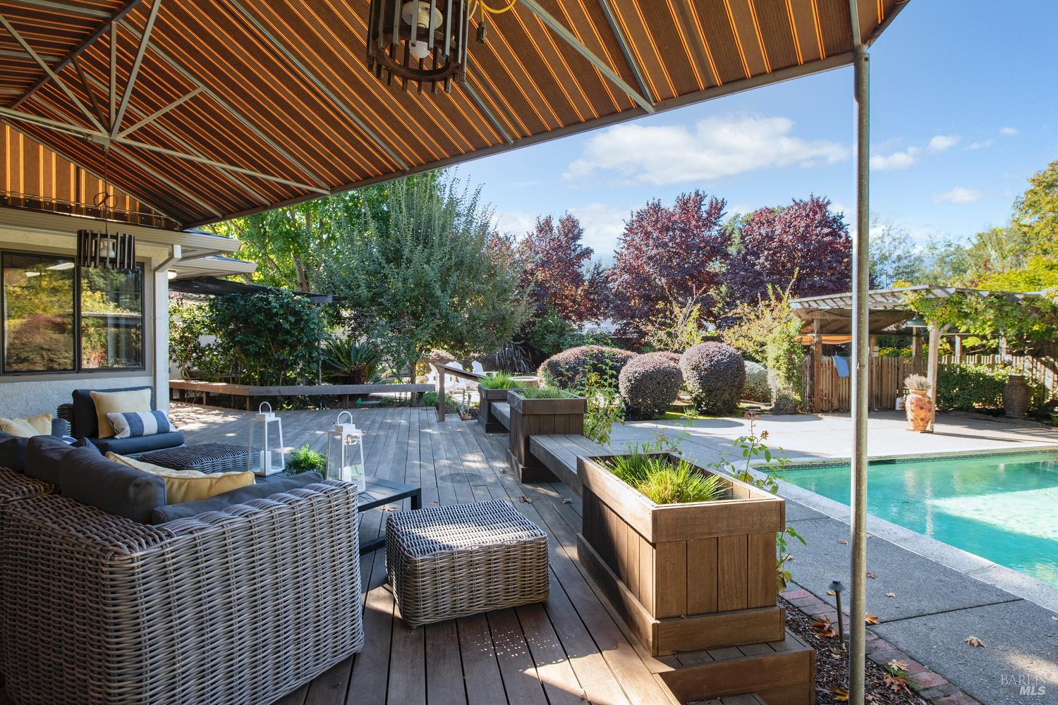 Detail Gallery Image 14 of 64 For 836 E Napa St, Sonoma,  CA 95476 - 2 Beds | 2 Baths