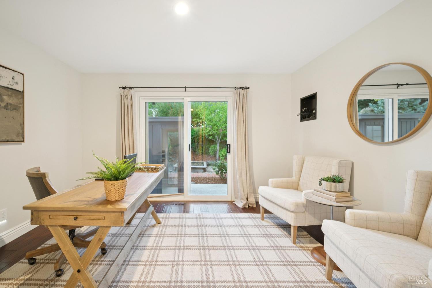 Detail Gallery Image 33 of 74 For 10 Chamberlain Ave, Novato,  CA 94947 - 5 Beds | 3/1 Baths