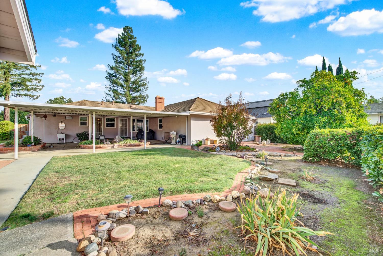 Detail Gallery Image 71 of 79 For 689 W C St, Dixon,  CA 95620 - 3 Beds | 3 Baths