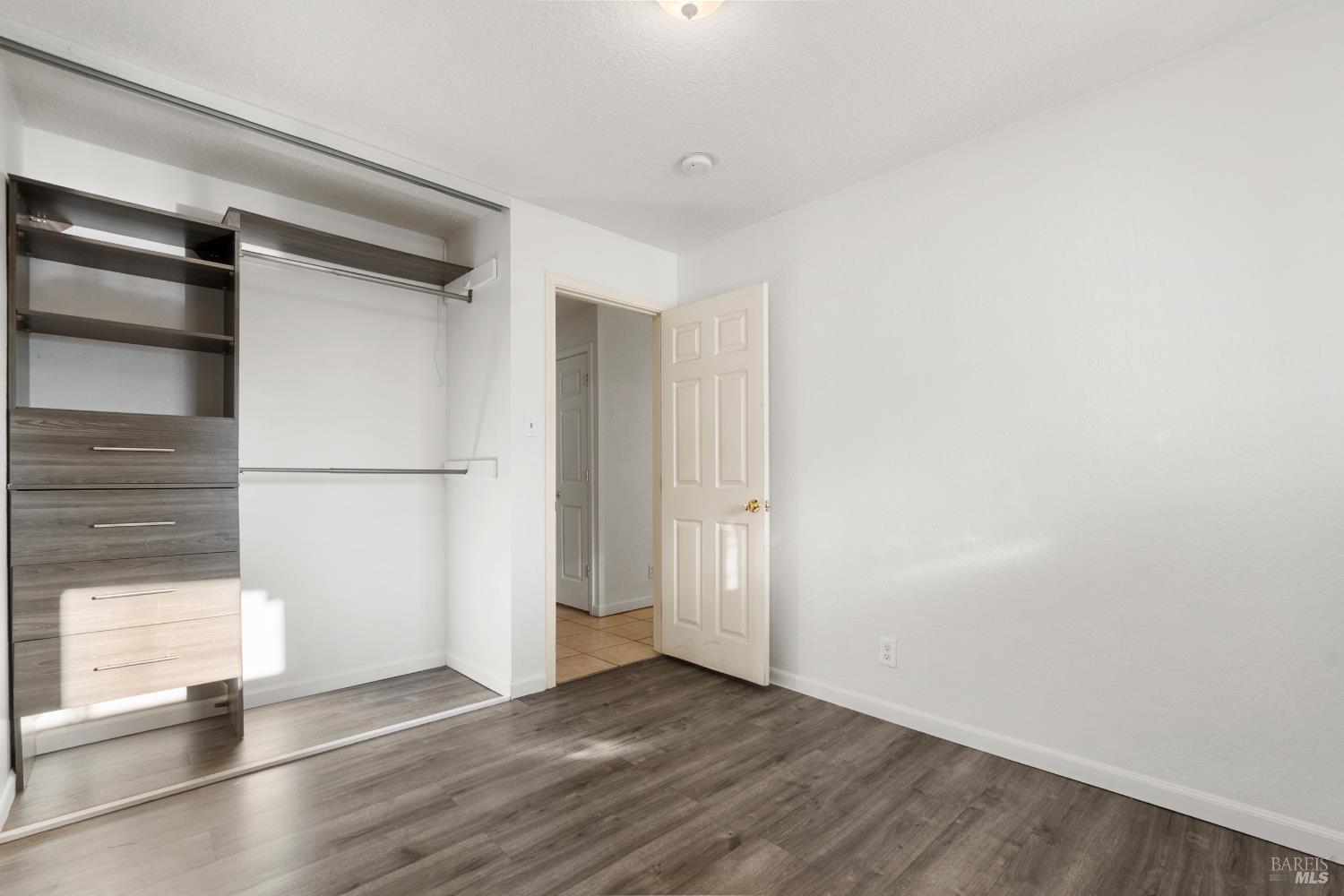 Detail Gallery Image 24 of 44 For 240 W Carolyn Dr, American Canyon,  CA 94503 - 4 Beds | 2 Baths