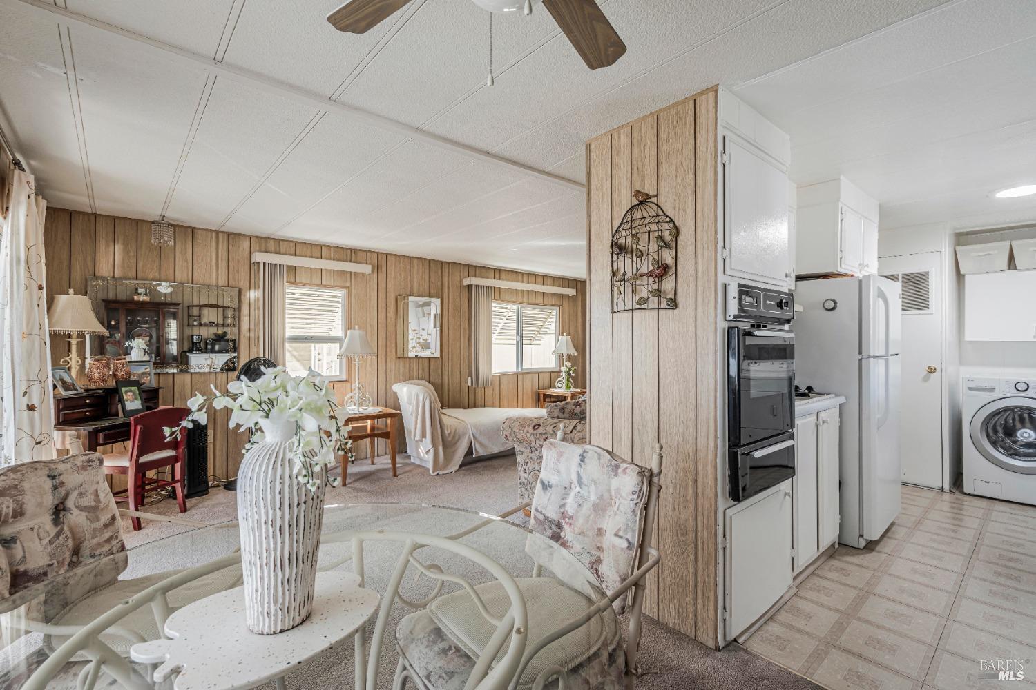 Detail Gallery Image 10 of 37 For 300 E H St 225, Benicia,  CA 94510 - 2 Beds | 1 Baths