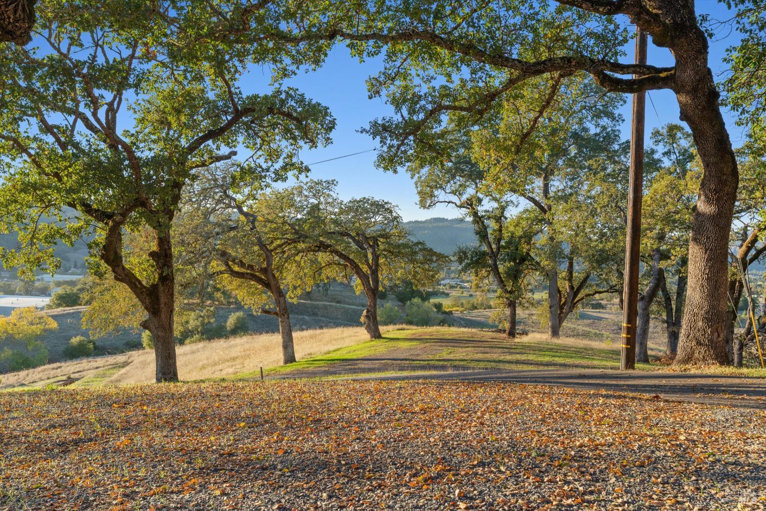 Detail Gallery Image 27 of 35 For 27770 Asti Rd, Cloverdale,  CA 95425 - 3 Beds | 2 Baths