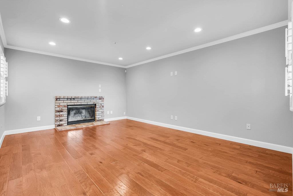 Detail Gallery Image 5 of 58 For 1736 Lindo St, Benicia,  CA 94510 - 3 Beds | 2/1 Baths