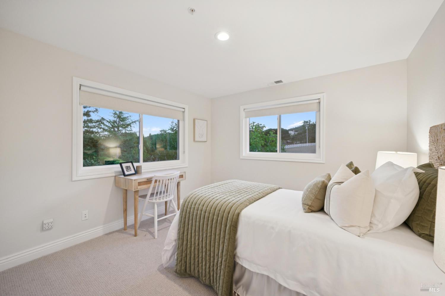 Detail Gallery Image 47 of 74 For 10 Chamberlain Ave, Novato,  CA 94947 - 5 Beds | 3/1 Baths