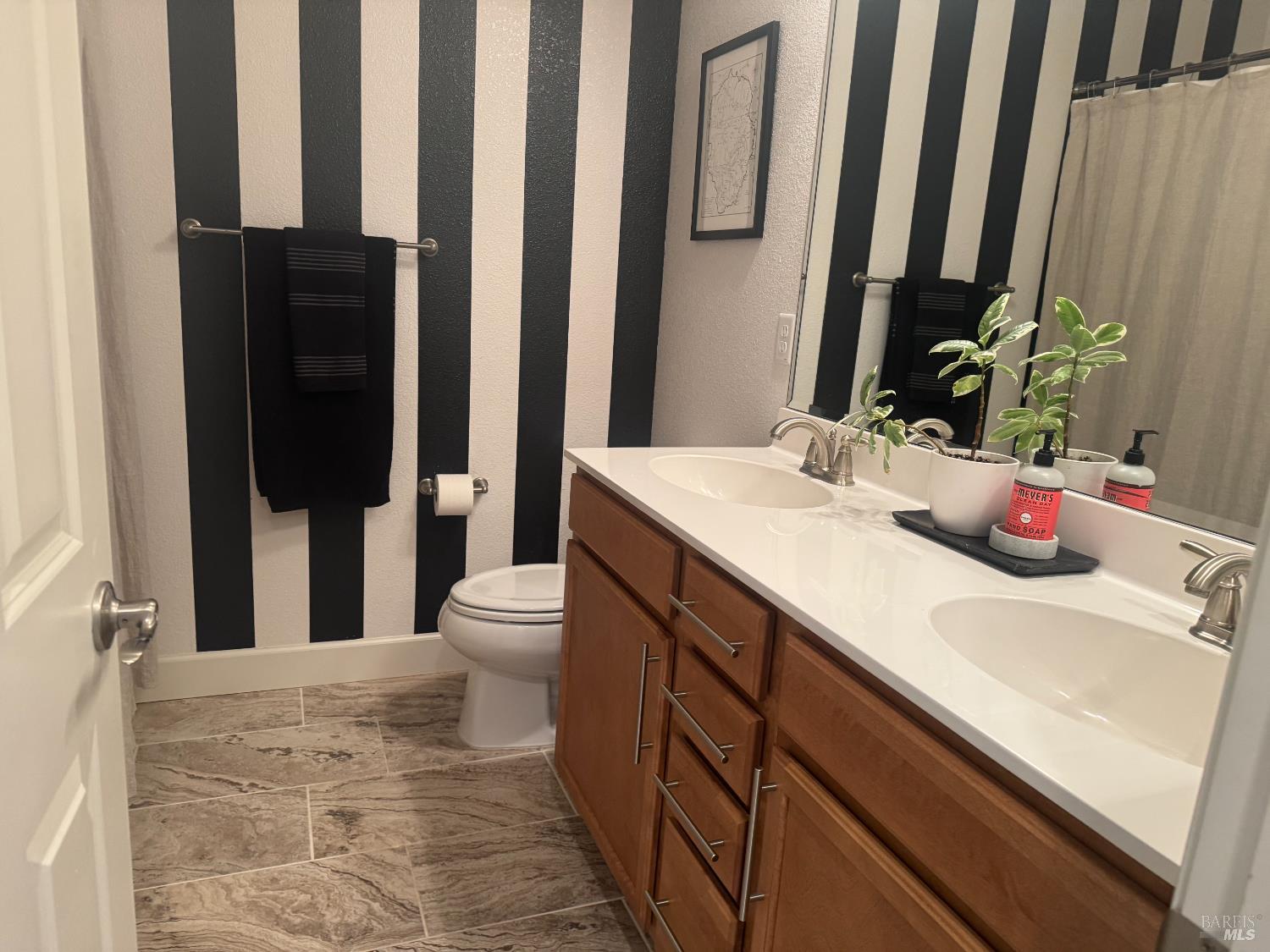 Detail Gallery Image 14 of 18 For 261 Joyce Dr, Vacaville,  CA 95687 - 4 Beds | 2 Baths