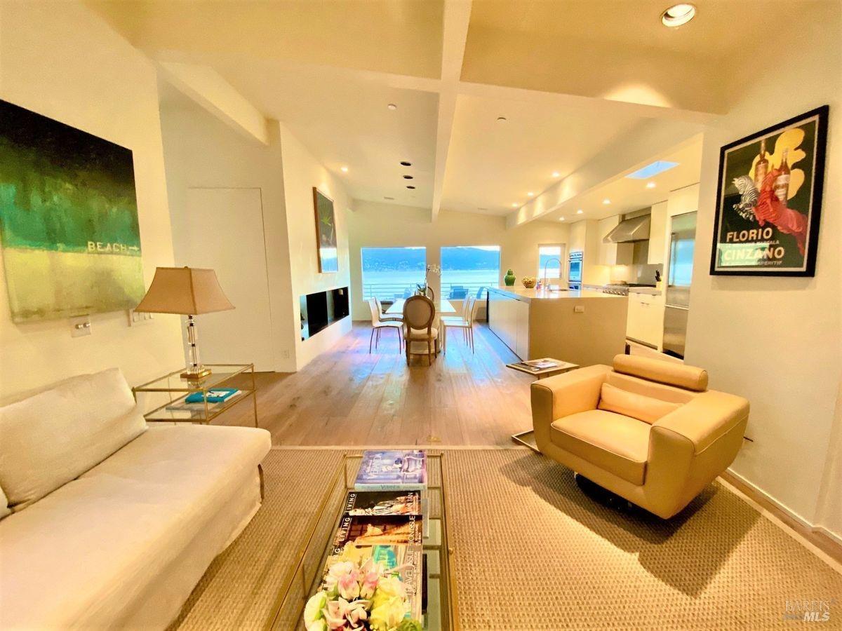 Detail Gallery Image 13 of 16 For 55 W Shore Rd, Belvedere,  CA 94920 - 3 Beds | 3 Baths