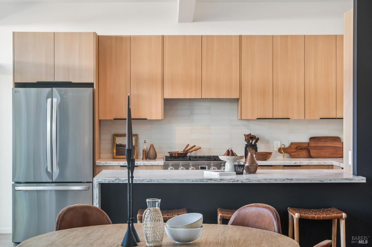 Detail Gallery Image 5 of 58 For 364 Hyacinth Way, San Rafael,  CA 94903 - 4 Beds | 2 Baths