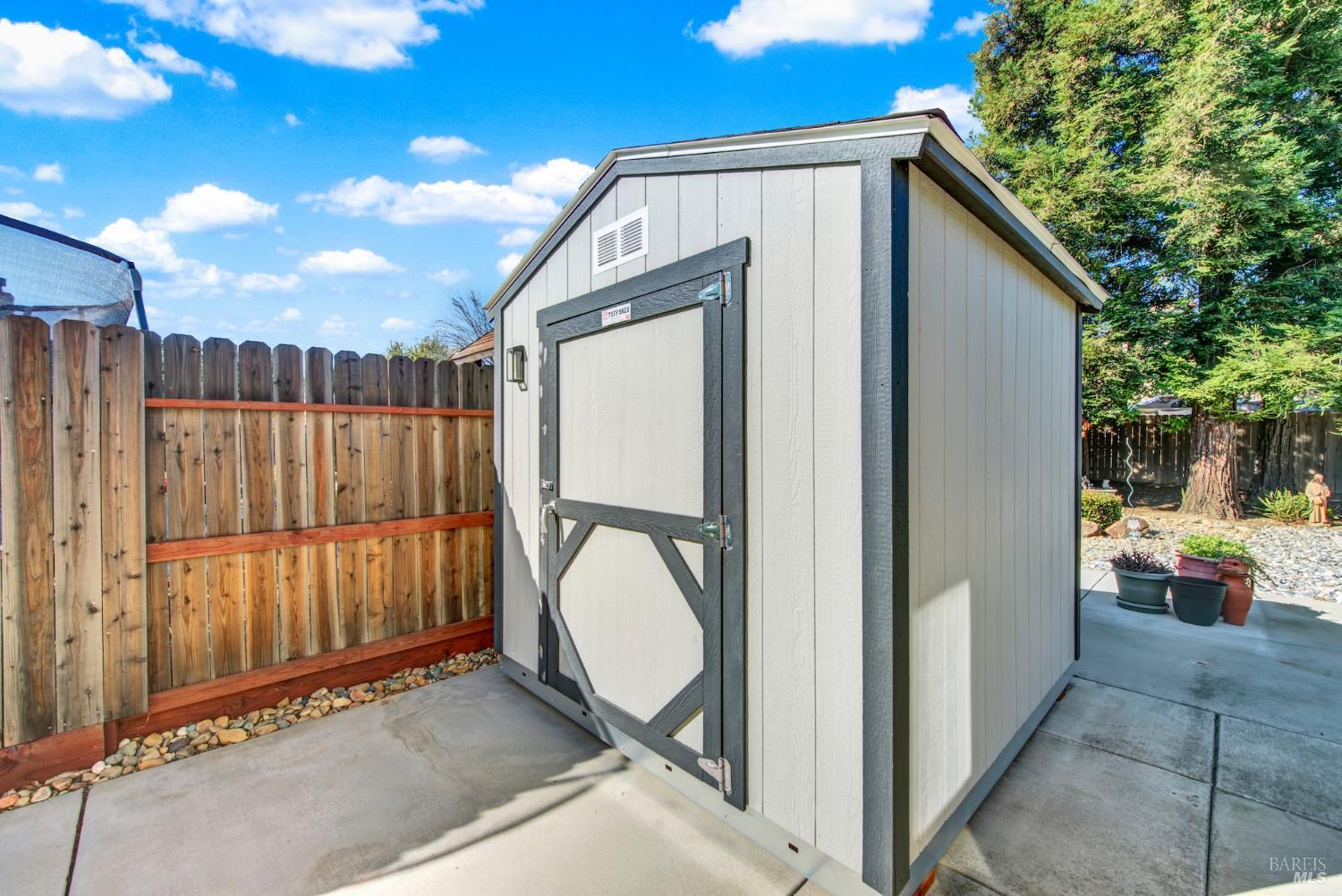 Detail Gallery Image 7 of 73 For 800 Alexander Dr, Dixon,  CA 95620 - 3 Beds | 2 Baths