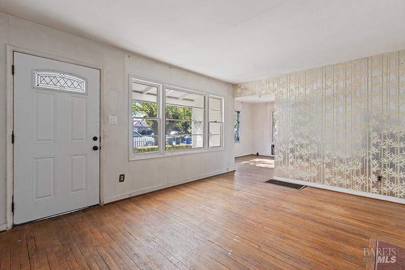 Detail Gallery Image 4 of 30 For 2931 Euclid Ave, Concord,  CA 94519 - 2 Beds | 1 Baths