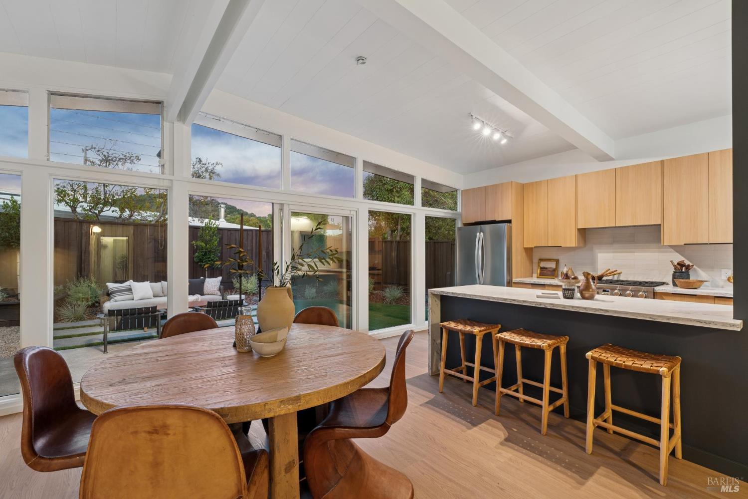 Detail Gallery Image 55 of 58 For 364 Hyacinth Way, San Rafael,  CA 94903 - 4 Beds | 2 Baths