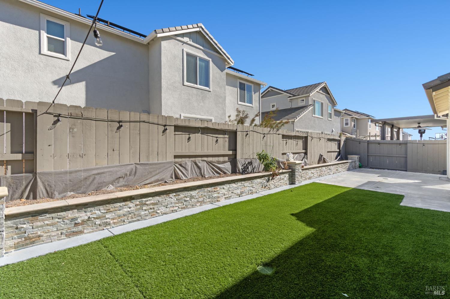 Detail Gallery Image 21 of 27 For 845 Cosmos Dr, Vacaville,  CA 95687 - 4 Beds | 3 Baths