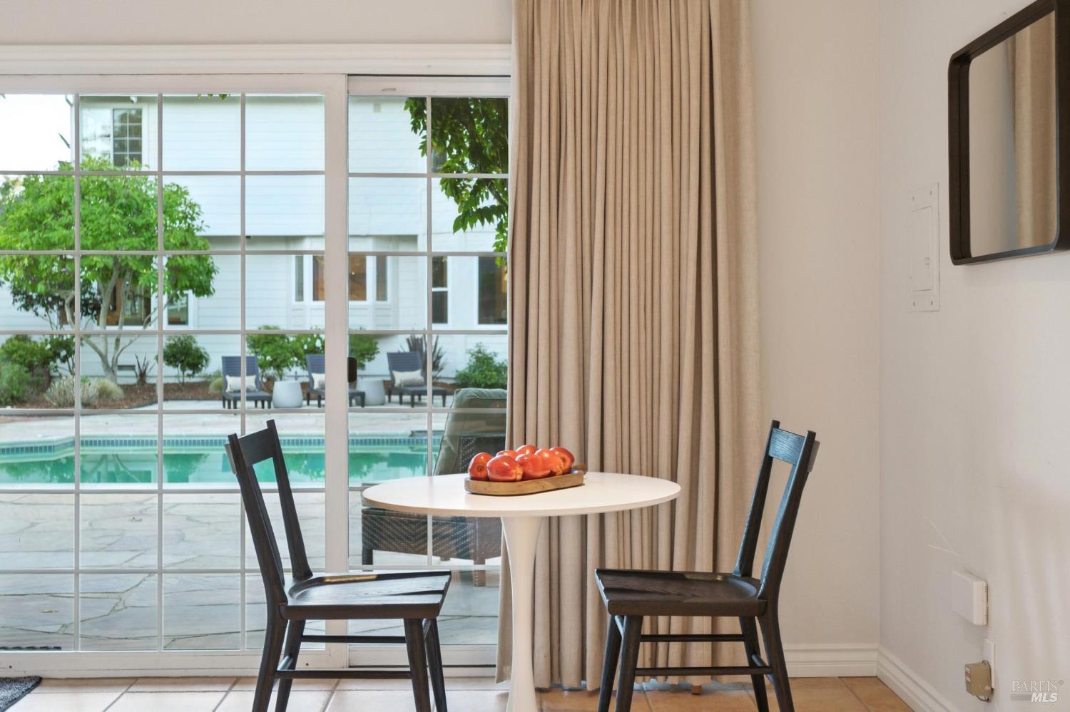 Detail Gallery Image 56 of 74 For 10 Chamberlain Ave, Novato,  CA 94947 - 5 Beds | 3/1 Baths