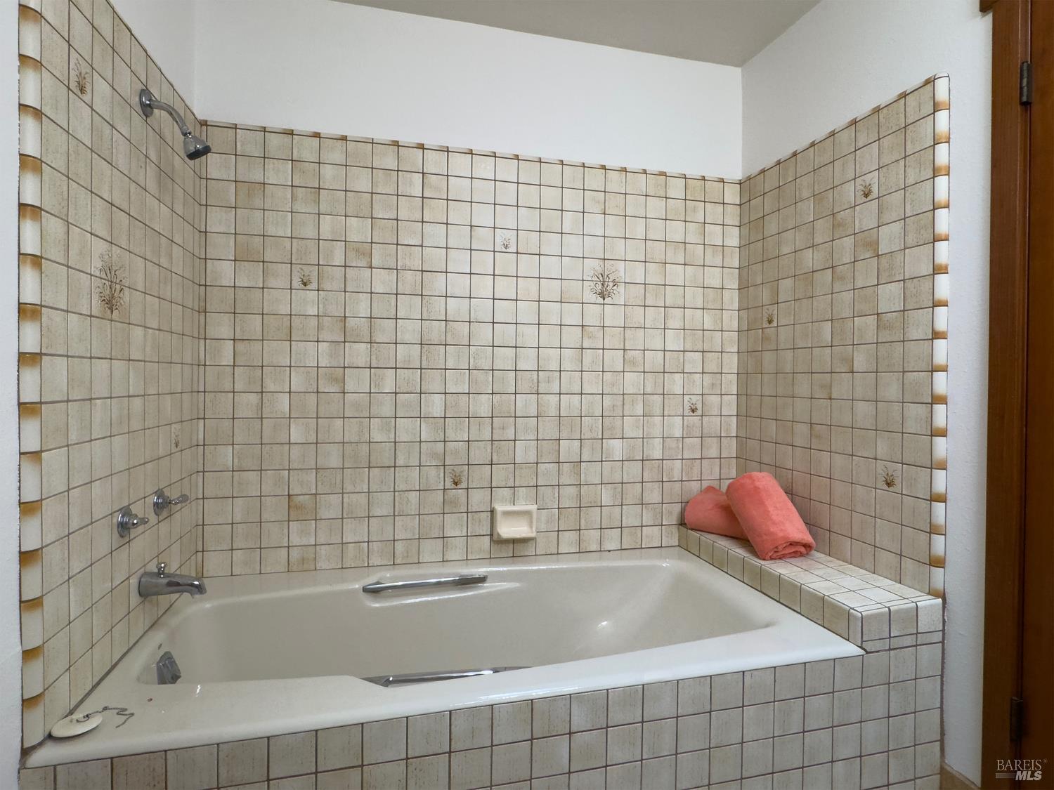 Detail Gallery Image 40 of 64 For 836 E Napa St, Sonoma,  CA 95476 - 2 Beds | 2 Baths