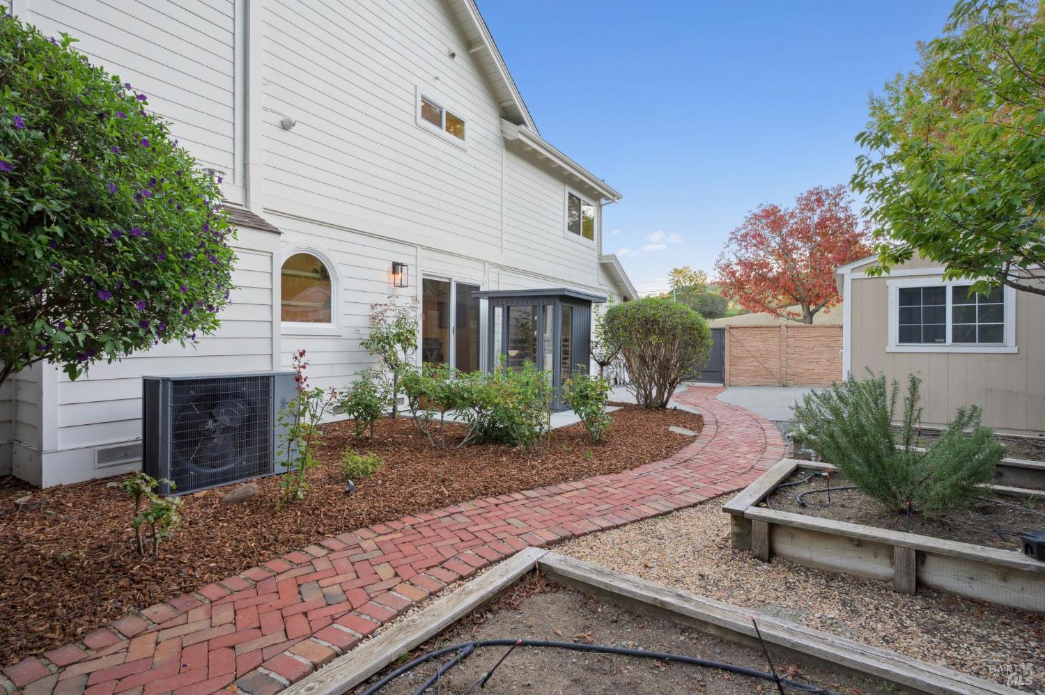 Detail Gallery Image 69 of 74 For 10 Chamberlain Ave, Novato,  CA 94947 - 5 Beds | 3/1 Baths