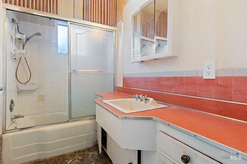 Detail Gallery Image 12 of 30 For 2931 Euclid Ave, Concord,  CA 94519 - 2 Beds | 1 Baths