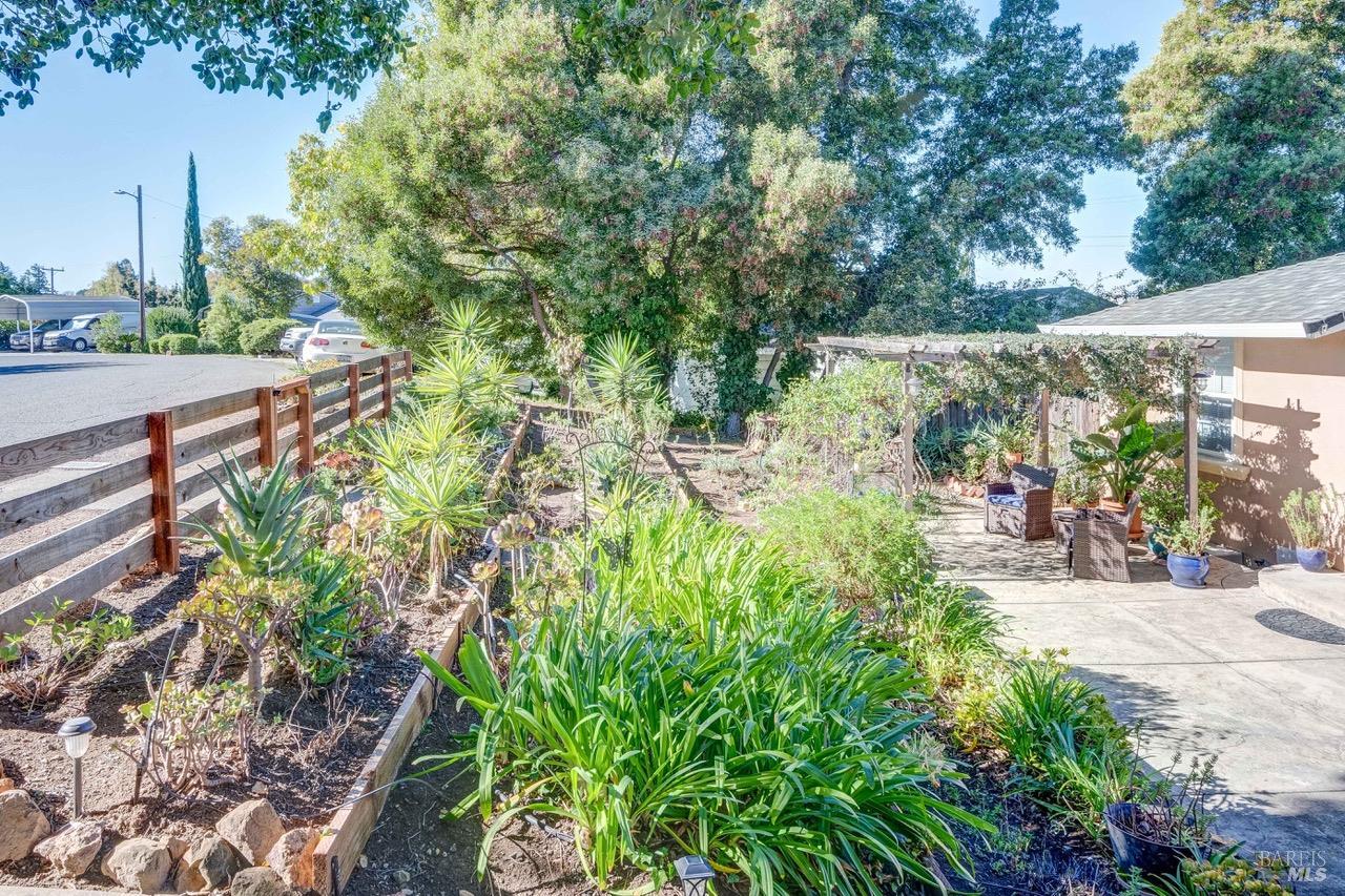 Detail Gallery Image 7 of 32 For 257 Mountain View Ave, Vallejo,  CA 94590 - 2 Beds | 1 Baths