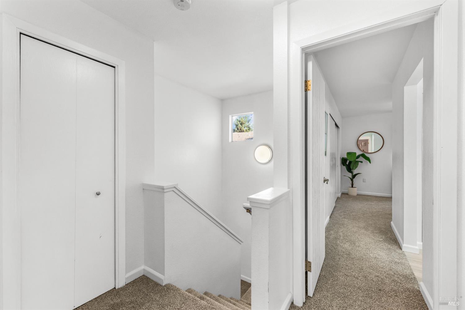 Detail Gallery Image 27 of 32 For 114 Francis Cir, Rohnert Park,  CA 94928 - 3 Beds | 2/1 Baths