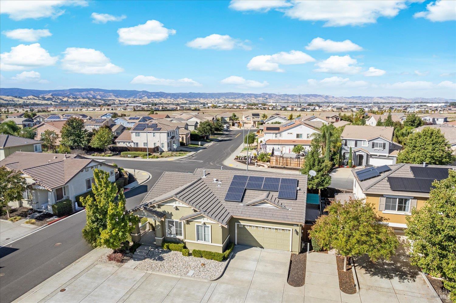 Detail Gallery Image 58 of 72 For 829 Embassy Cir, Vacaville,  CA 95688 - 3 Beds | 2 Baths