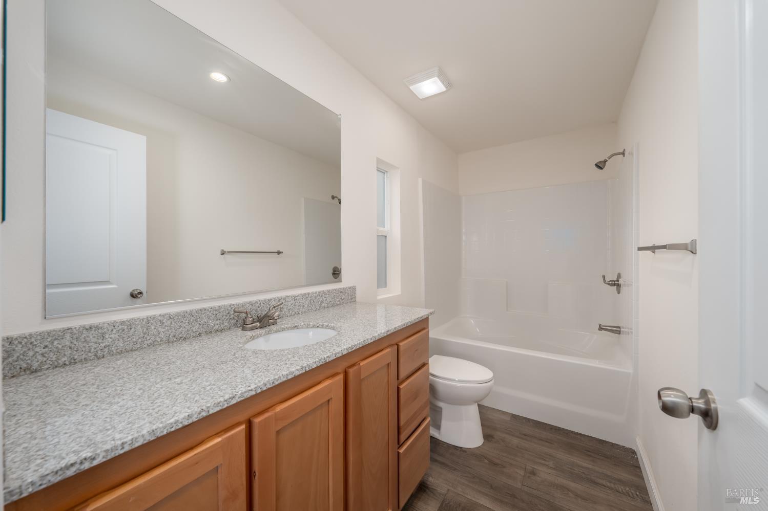 Detail Gallery Image 18 of 29 For 1025 Martin St 2, Lakeport,  CA 95453 - 3 Beds | 2 Baths