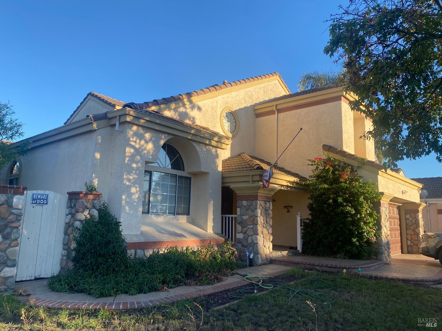 Detail Gallery Image 4 of 8 For 401 Donaldson Ct, Suisun City,  CA 94585 - 3 Beds | 2/1 Baths