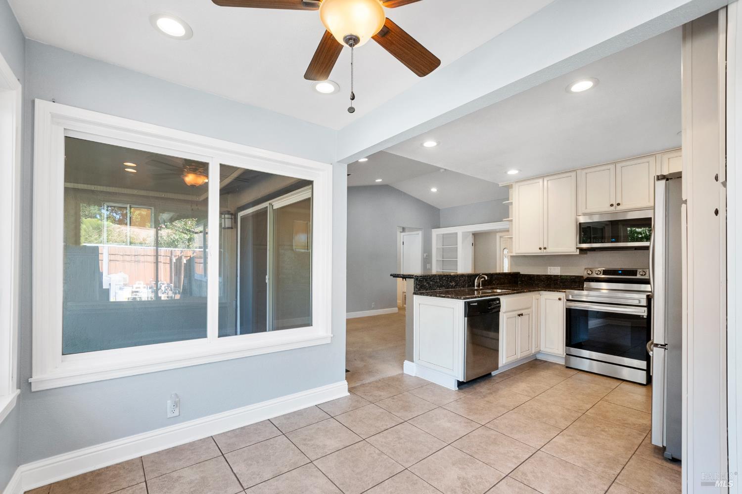 Detail Gallery Image 18 of 52 For 313 Timber Dr, Vacaville,  CA 95688 - 3 Beds | 2 Baths