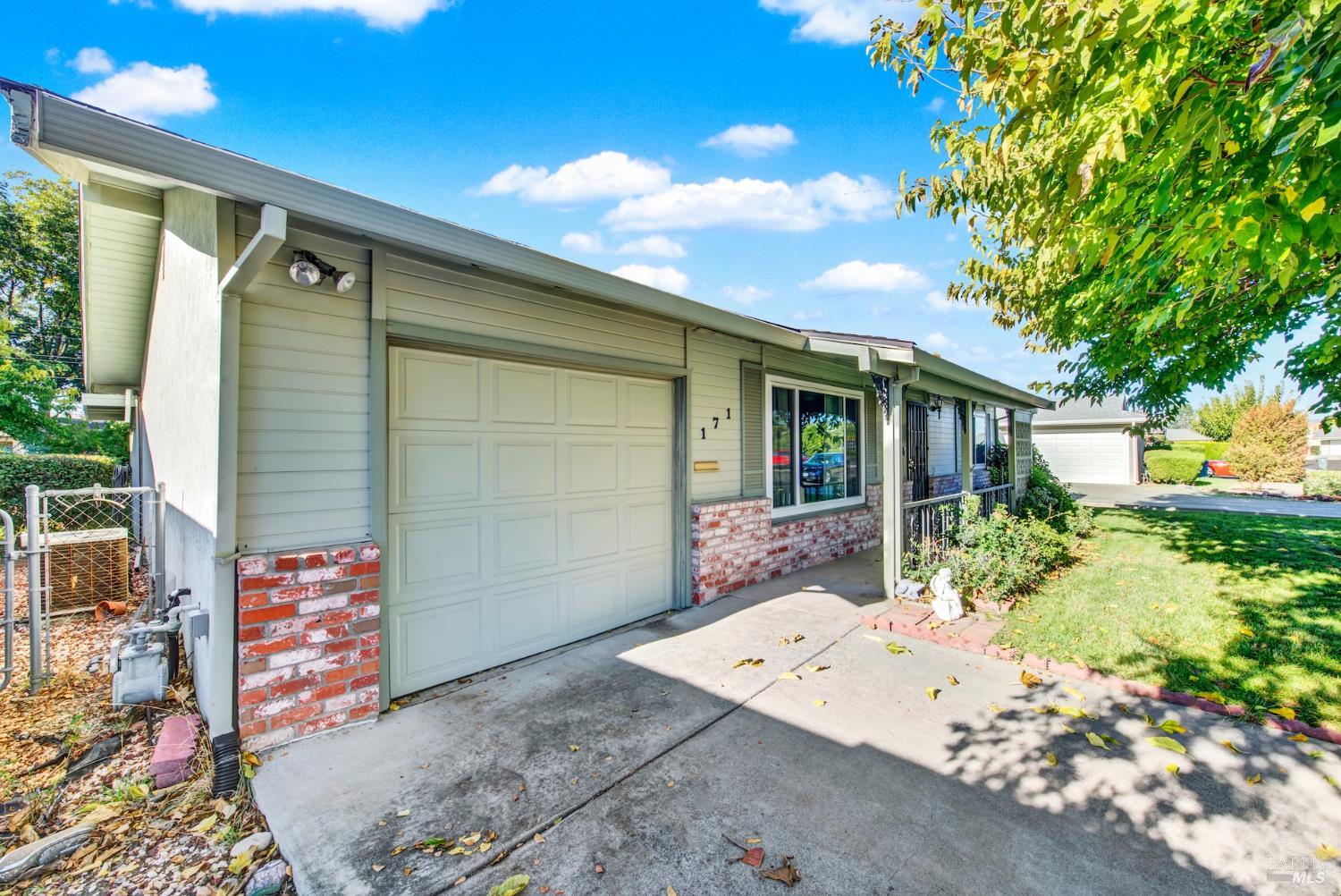 Detail Gallery Image 7 of 52 For 171 Mckinley Cir, Vacaville,  CA 95687 - 2 Beds | 1 Baths